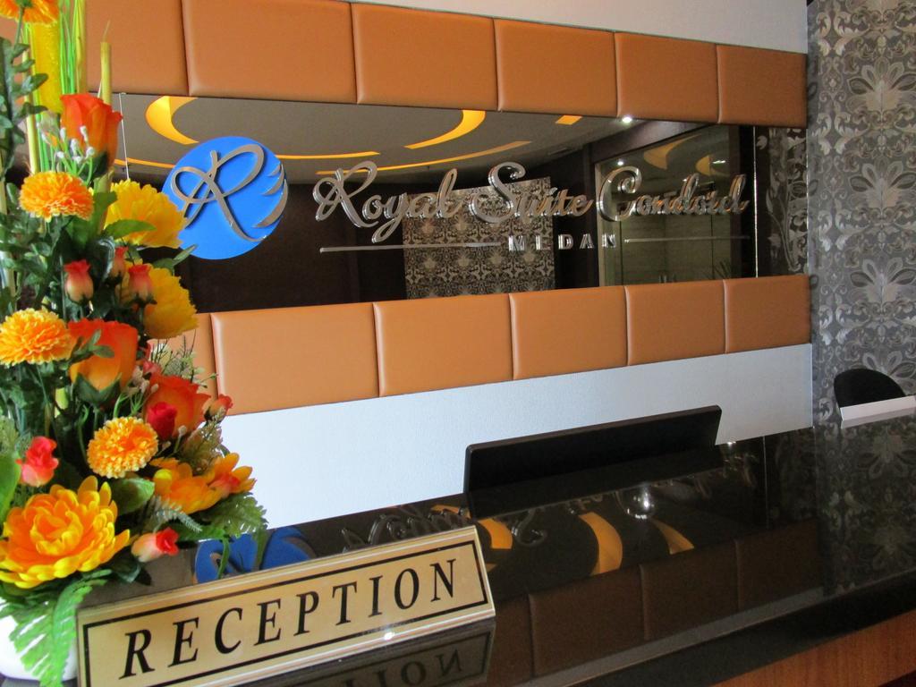 Royal Suite Condotel Medan Exterior foto
