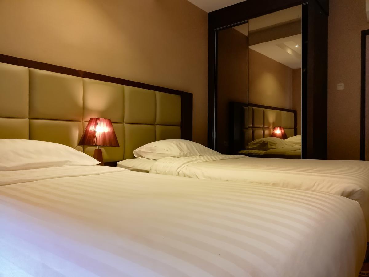 Royal Suite Condotel Medan Exterior foto