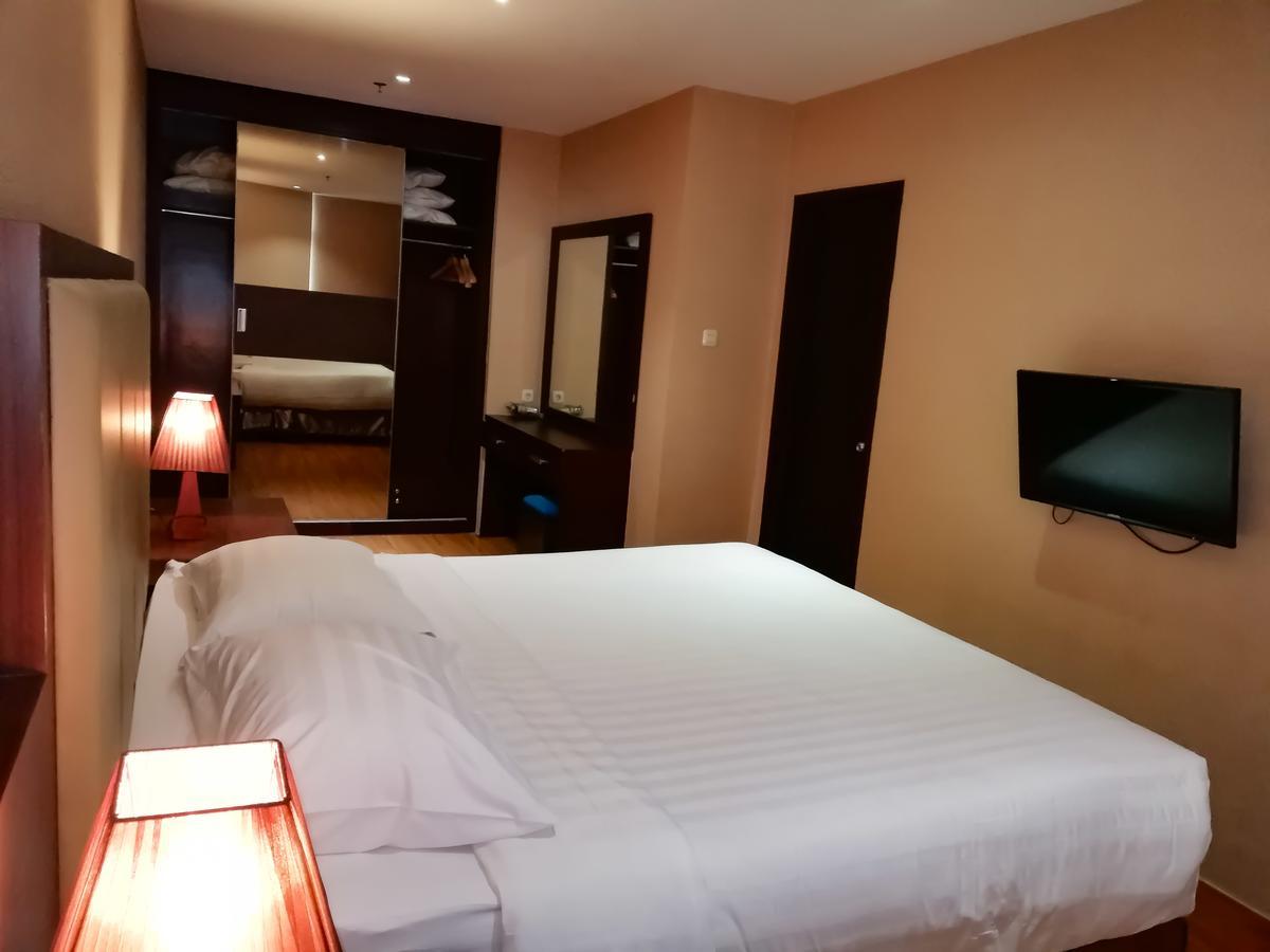 Royal Suite Condotel Medan Exterior foto