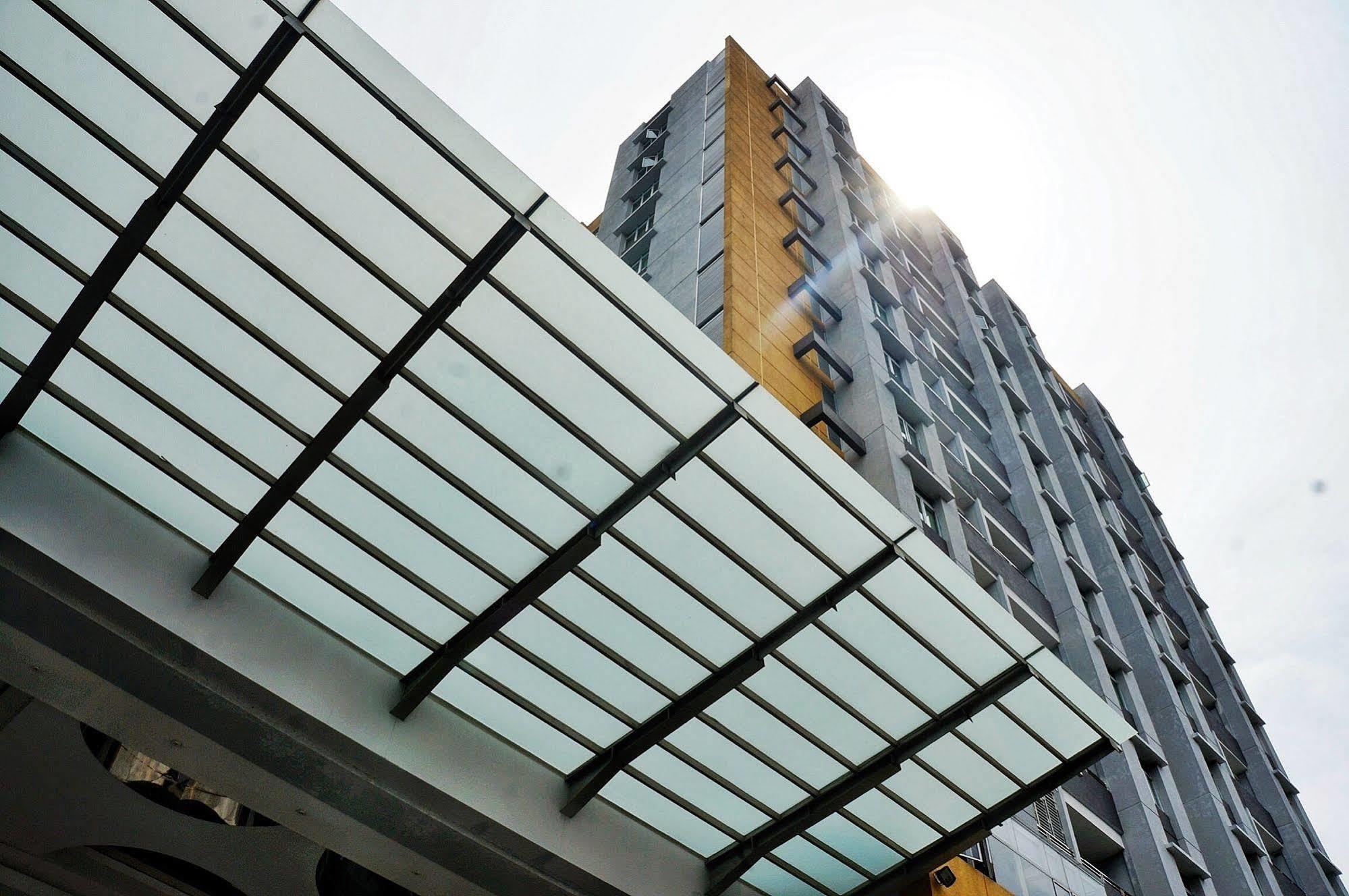 Royal Suite Condotel Medan Exterior foto